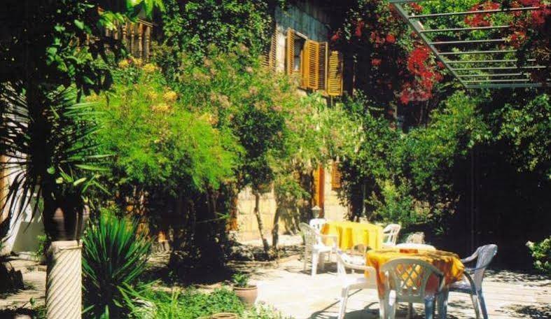 Begonville Pansiyon Side Exterior photo