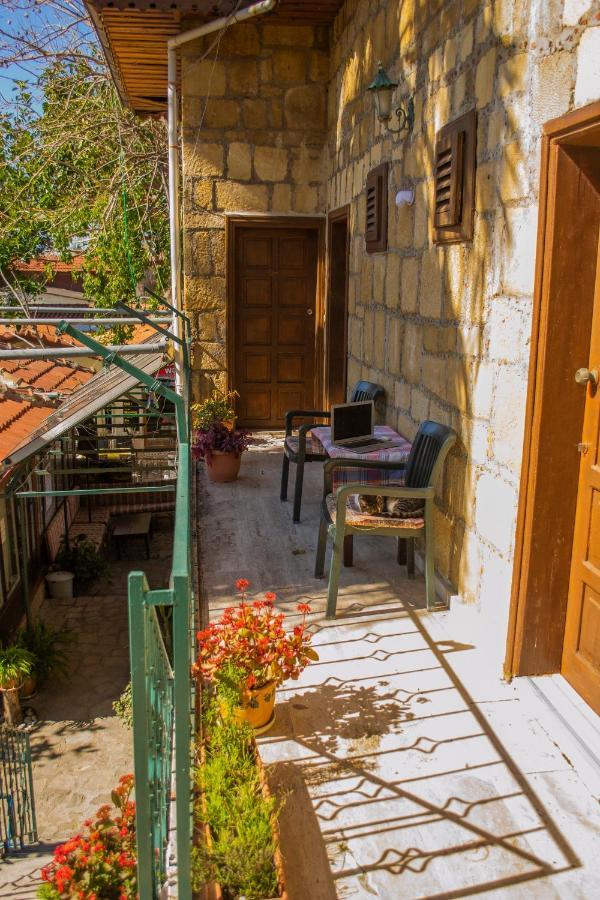 Begonville Pansiyon Side Exterior photo