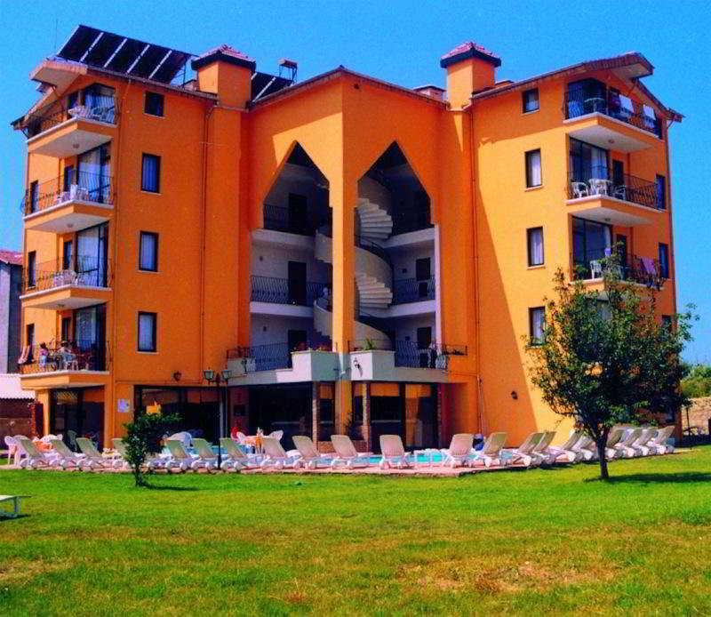 Begonville Pansiyon Side Exterior photo